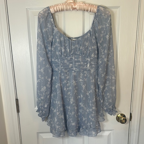 Baby Blue Floral Tunic Length Long Sleeve Blouse - Picture 1 of 8